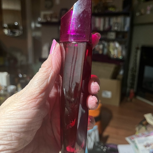 ⭐️DISCONTINUED⭐️ ESCADA Magnetism Perfum 50 ml. Full!!! - Picture 2 of 5